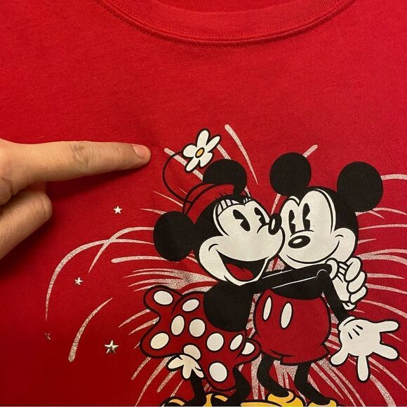 Disney Parks red Mickey and Minnie metal stud stars short sleeve plus t shirt 1X - Picture 5 of 11